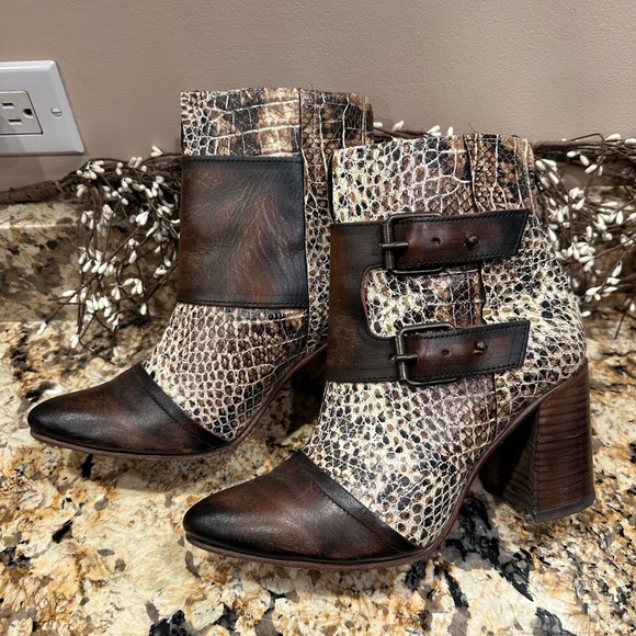 Freebird Joey 9 - Picture 3 of 11